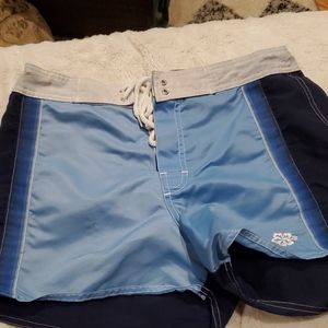 Pre owned Bodywaves swim/board shorts Juniors size 9